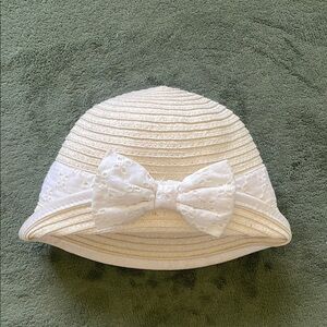 Gymboree Tulip Hat with Eyelet Bow (12-24 mo)